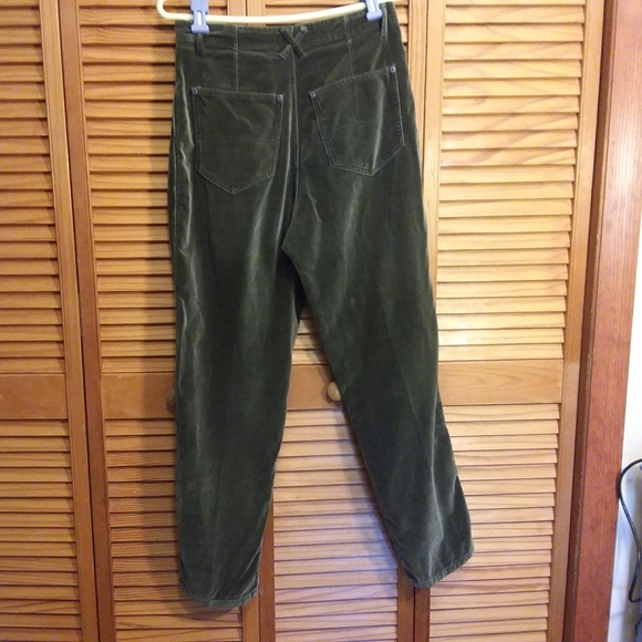 Sigrid Olsen Women's Velvet Jeans. - Picture 3 of 8
